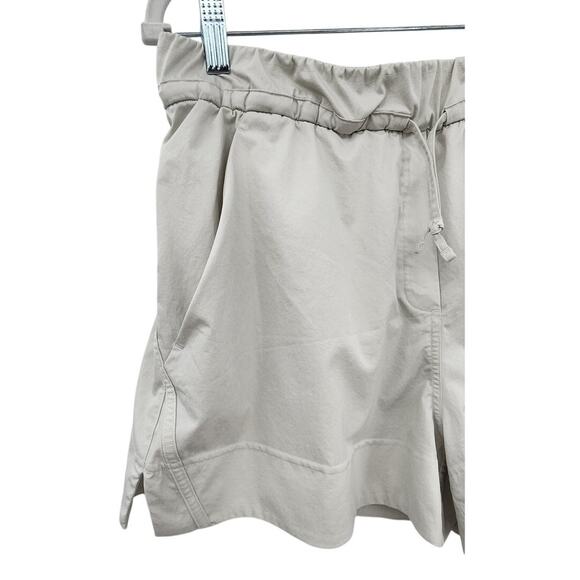 Lululemon Cinchable Waist High-Rise Woven Short 3.5" In Bone Large - Picture 7 of 11